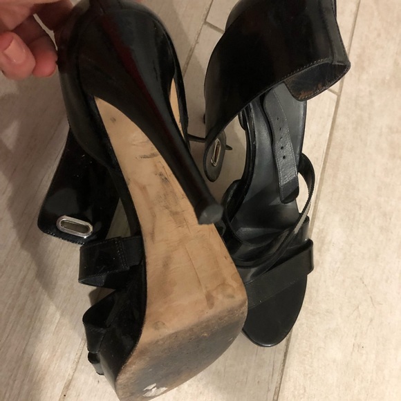 Sandals - Picture 3 of 3